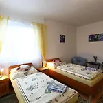 Konukevi Alcorso 3*