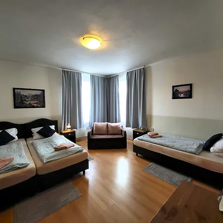 Гостевой дом Alcorso Pension 3*