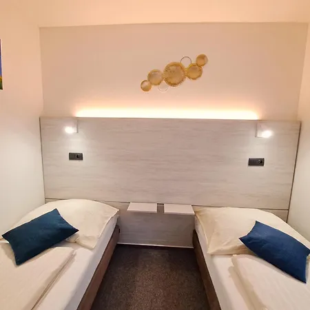 Гостевой дом Alcorso Pension Банска-Бистрица